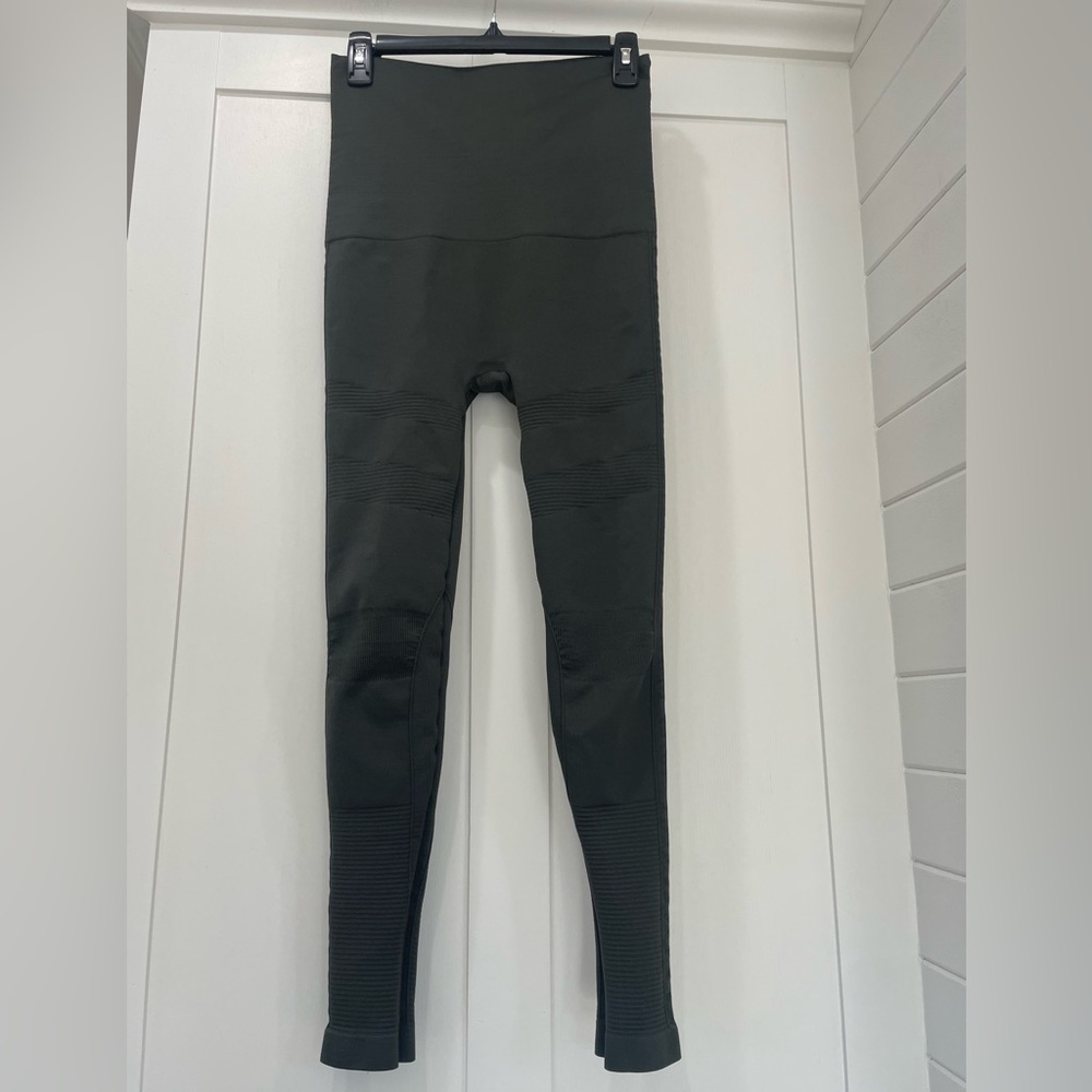 Belly Bandit Black Leggings